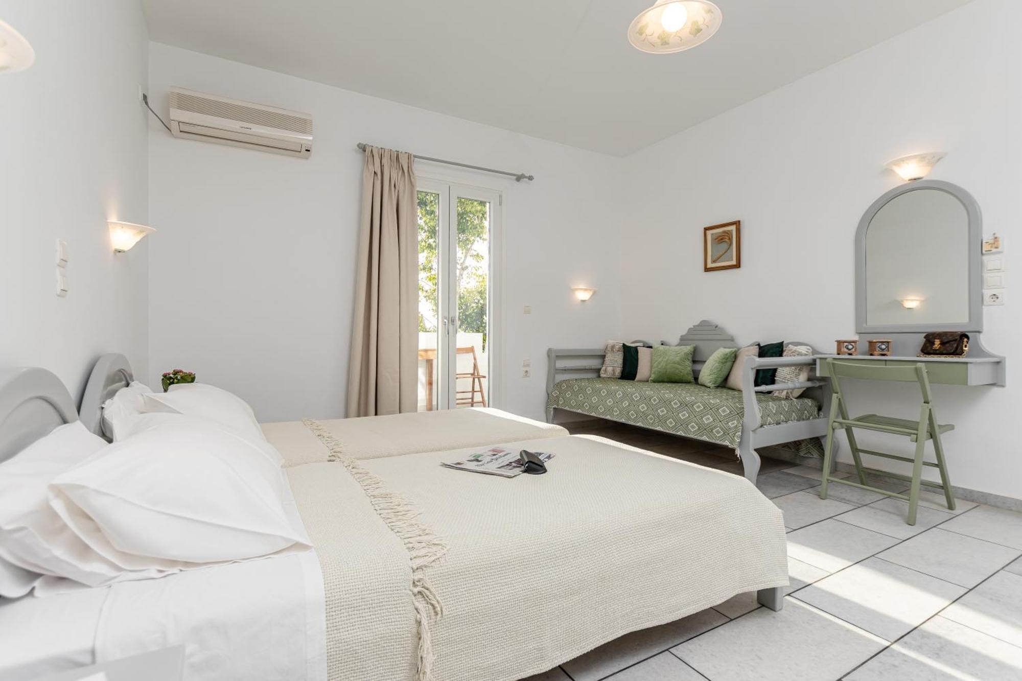 Birbas Hotel Agia Anna  ภายนอก รูปภาพ