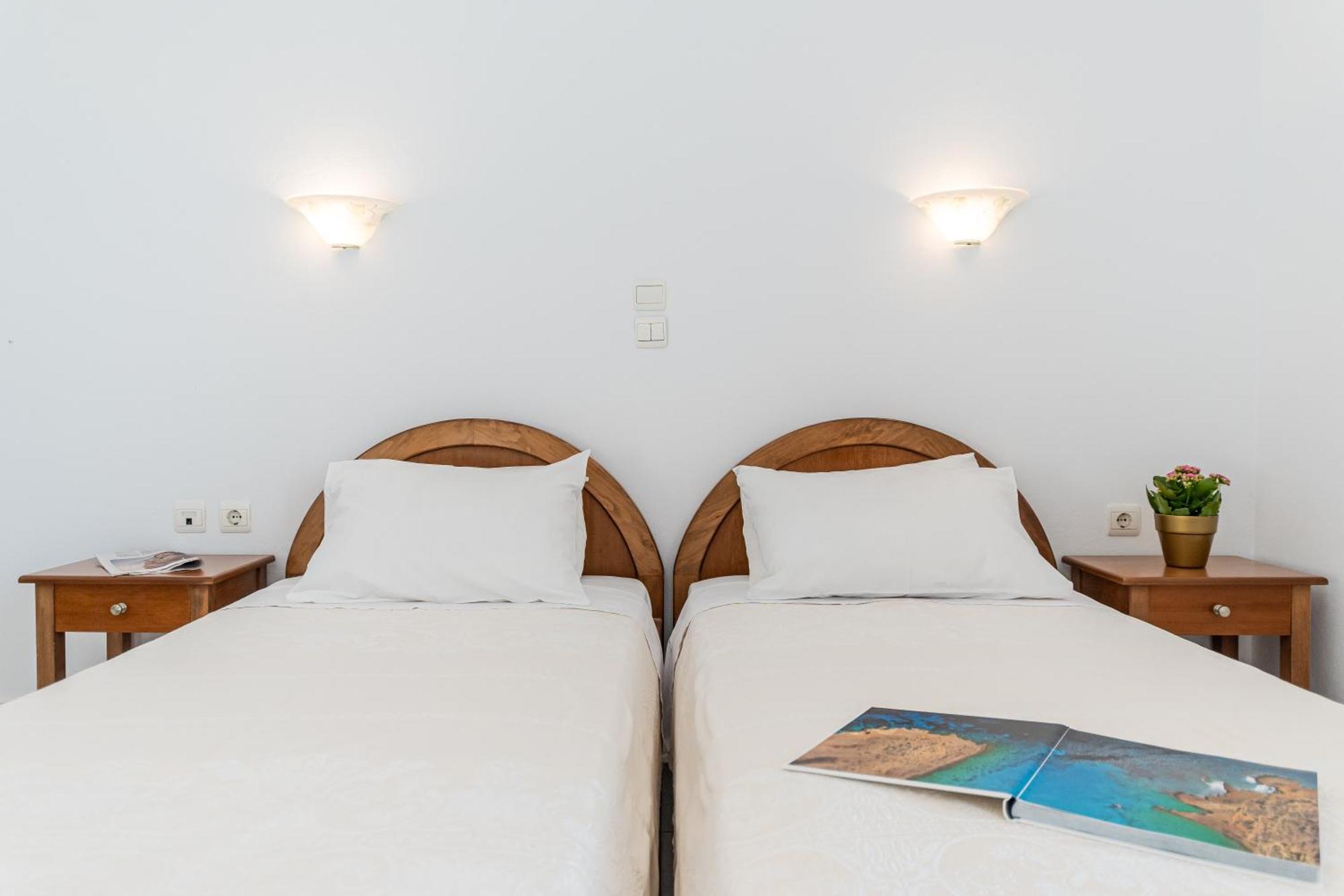Birbas Hotel Agia Anna  ภายนอก รูปภาพ